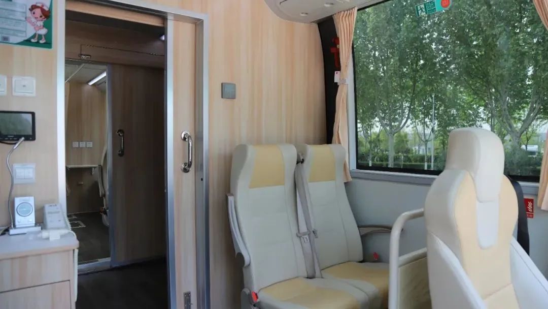 永利皇宫官网体检车走进蒙古国，打造草原上的“流动诊室”，铸造中蒙友谊的“健康纽带”