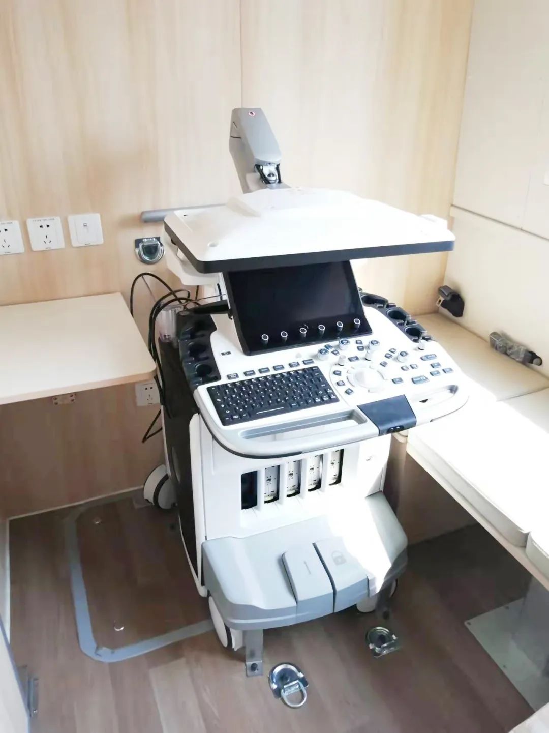 母亲节来临，永利皇宫官网“两癌”筛查车贴心呵护女性健康！