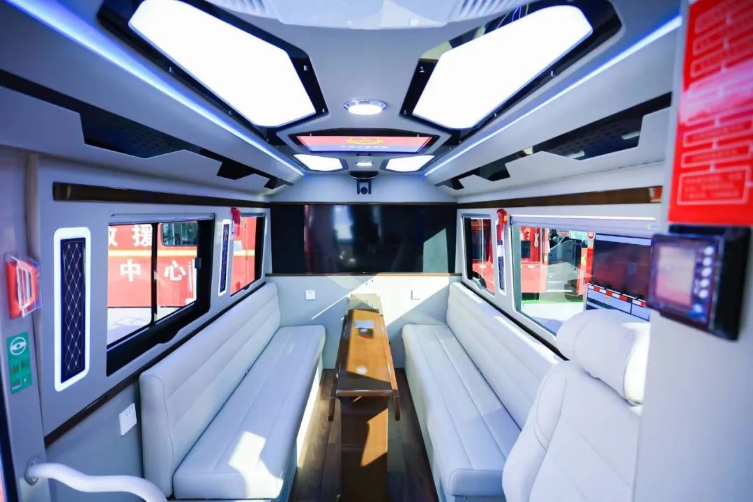 火灾警示宣传教育月，永利皇宫官网消防特种车辆整体解决方案为救援工作赋能！