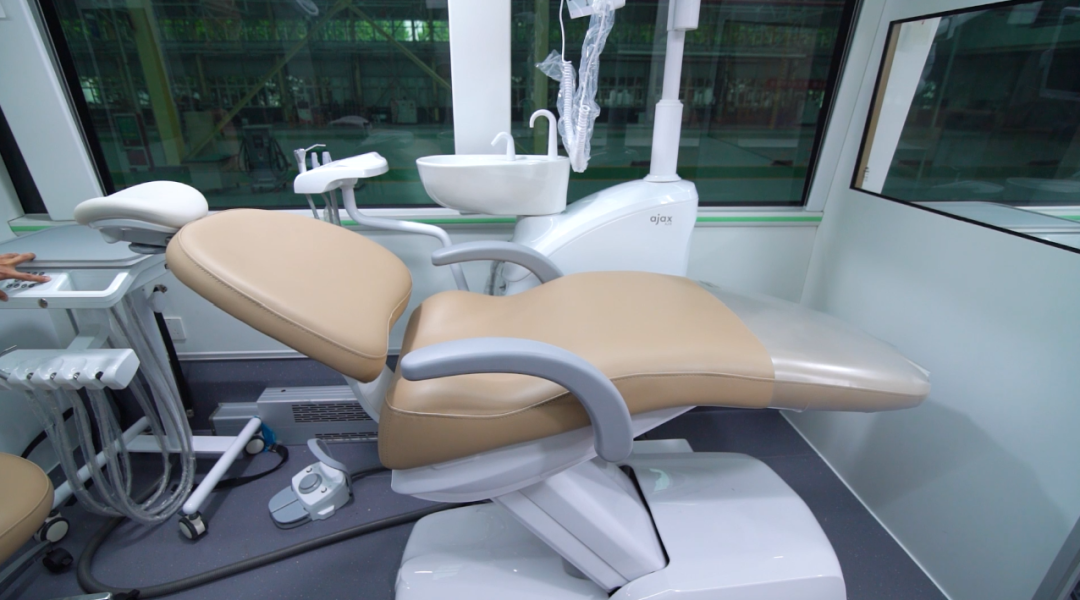 永利皇宫官网牙科体检车，做守护国民口腔健康的“流动卫士”