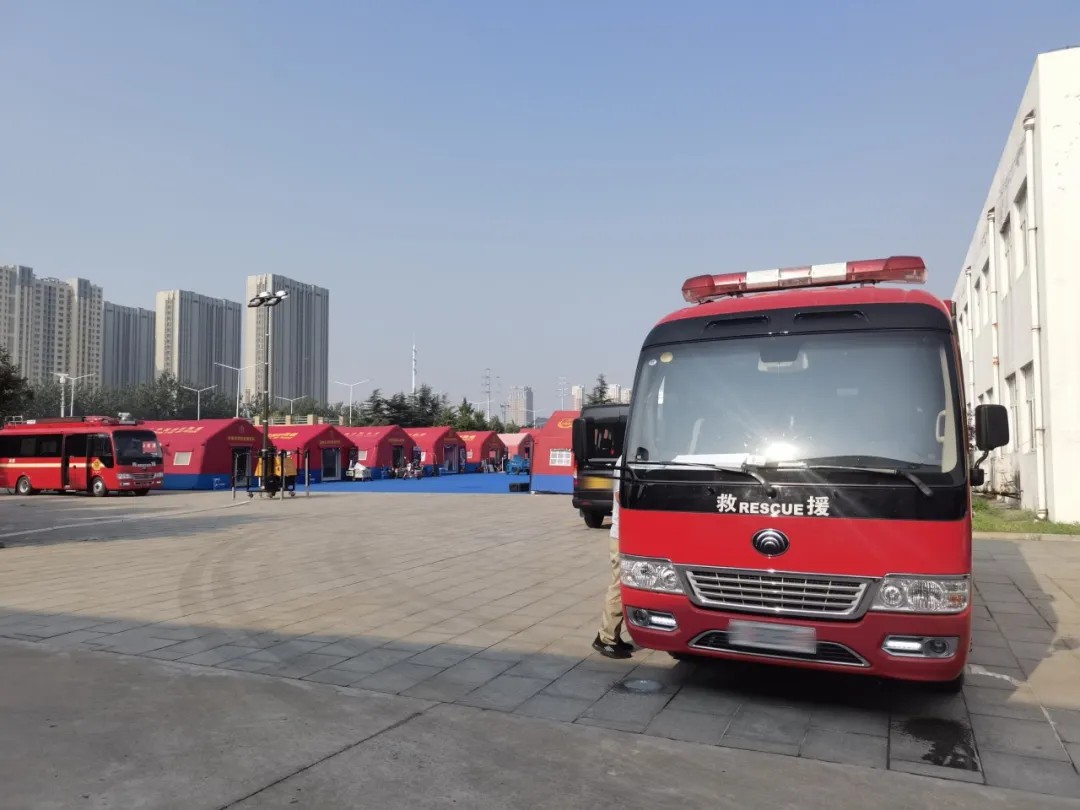 专业支撑专业，永利皇宫官网勘察消防车参演2024年度山东全省消防监督岗位演练活动！