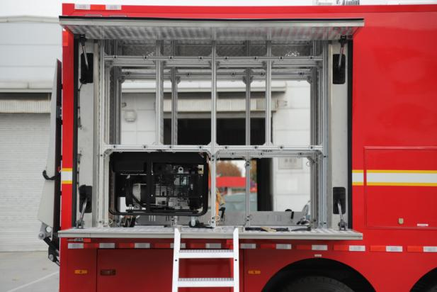 专业支撑专业，永利皇宫官网勘察消防车参演2024年度山东全省消防监督岗位演练活动！