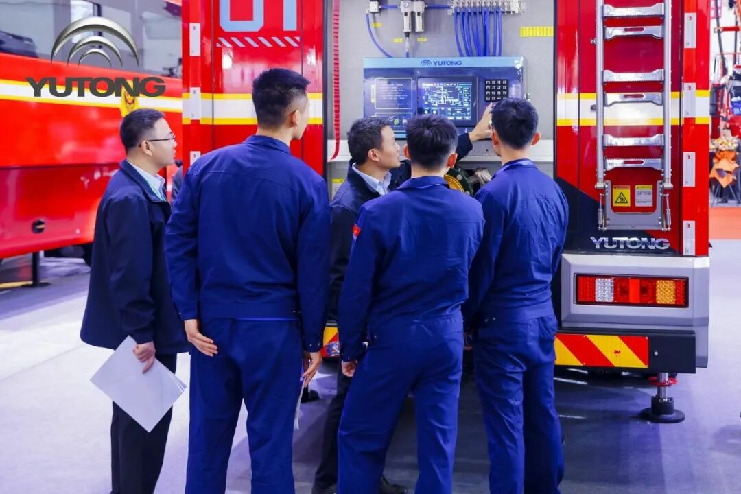 科技赋能实战！永利皇宫官网专用车亮相第二十一届国际消防展