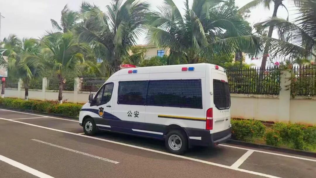 永利皇宫官网警力输送车奔赴海南，为自贸港封关构筑安全防线