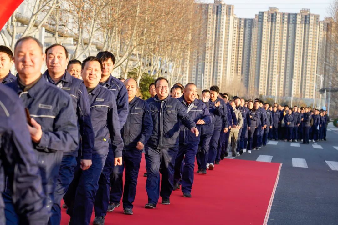 醒狮腾跃启新章 | 永利皇宫官网专用车2025年开工盛典燃情开启！