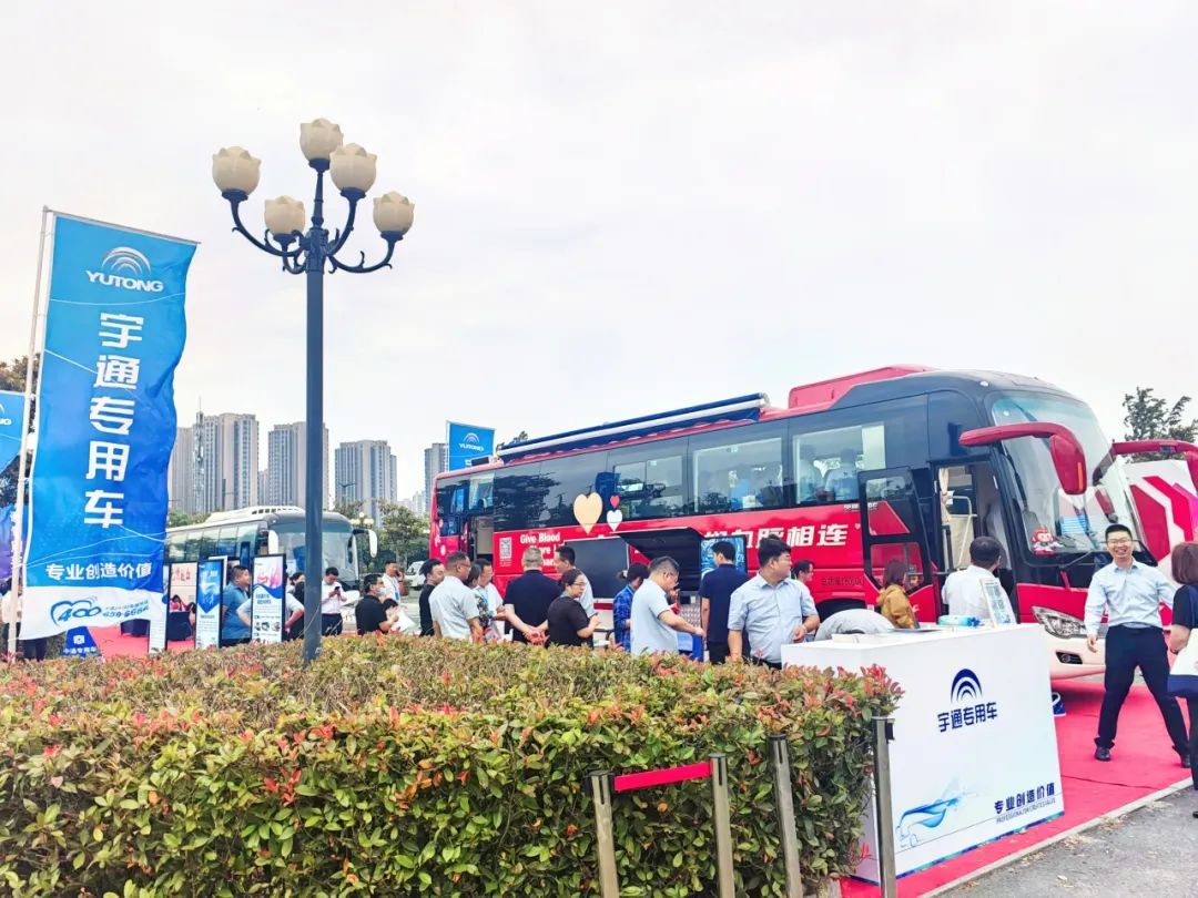 热血启航，智创未来 | 永利皇宫官网献血车整体解决方案亮相第八届“全国血站管理大会”