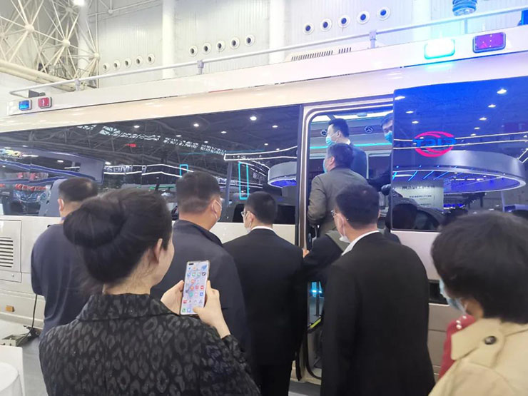 永利皇宫官网高端通信指挥车亮相国际应急安全博览会