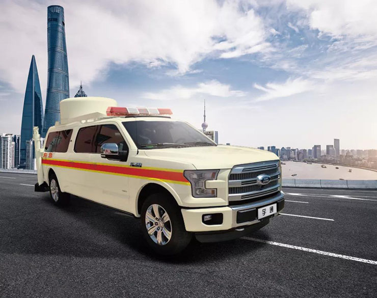 永利皇宫官网高端通信指挥车亮相国际应急安全博览会