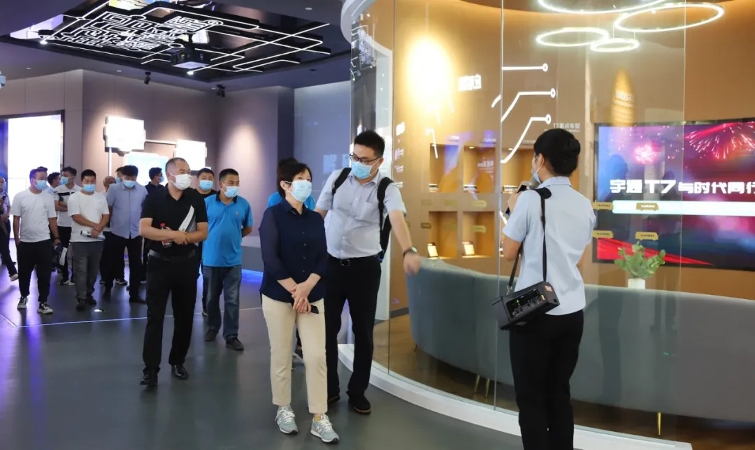 新能源?“心”配送！永利皇宫官网新能源物流车品鉴会在郑召开