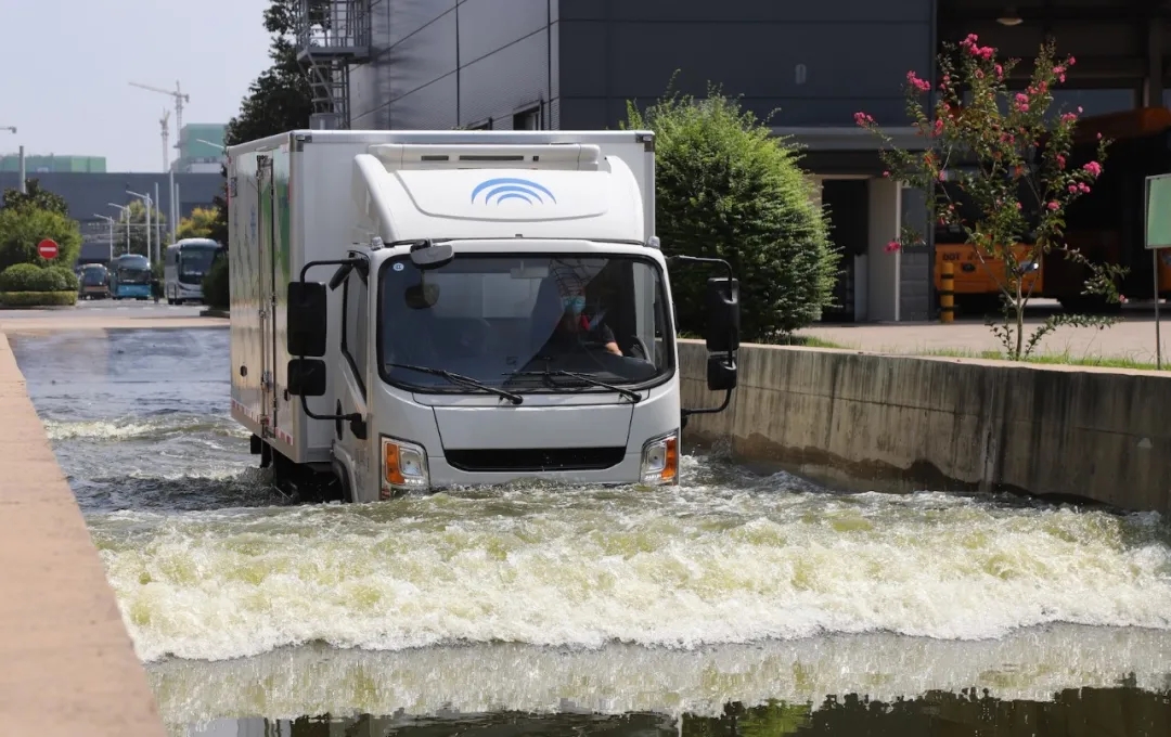 新能源?“心”配送！永利皇宫官网新能源物流车品鉴会在郑召开