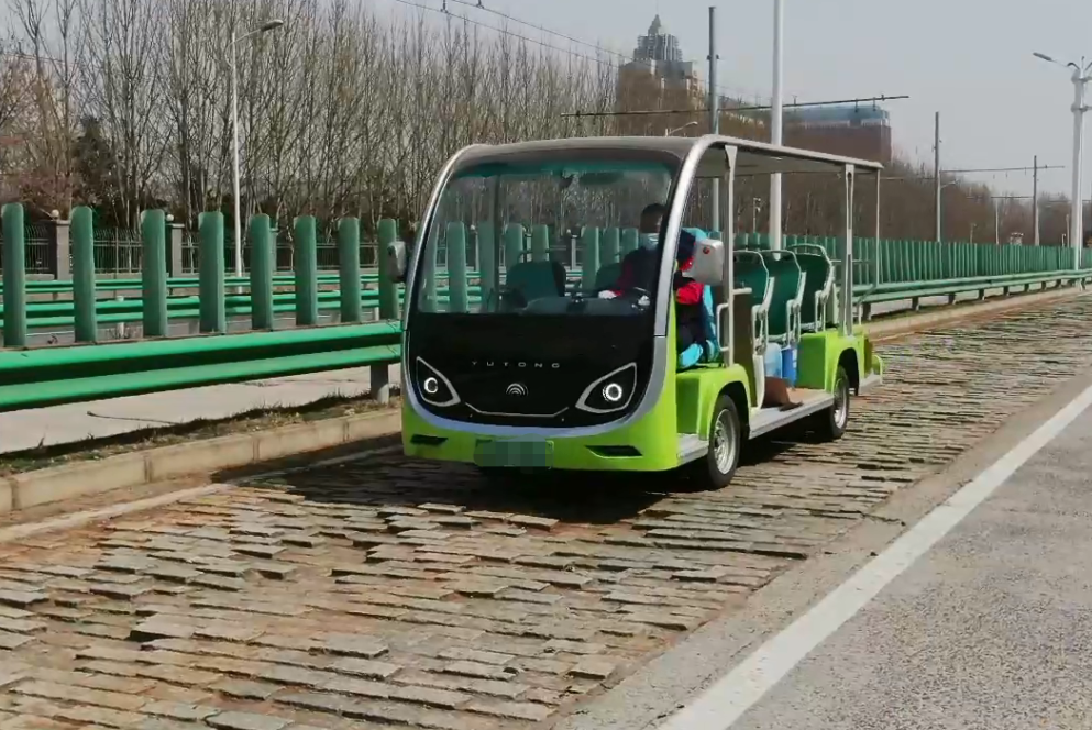 你能想象驾驶景区观光车有多“简单”？！