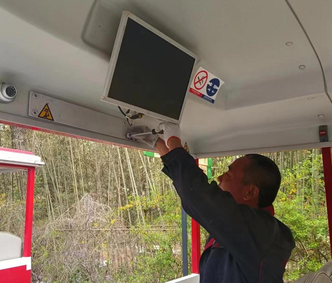 永利皇宫官网专用车“新能源安全月”服务进行中，助力景区迎战旅游高峰！