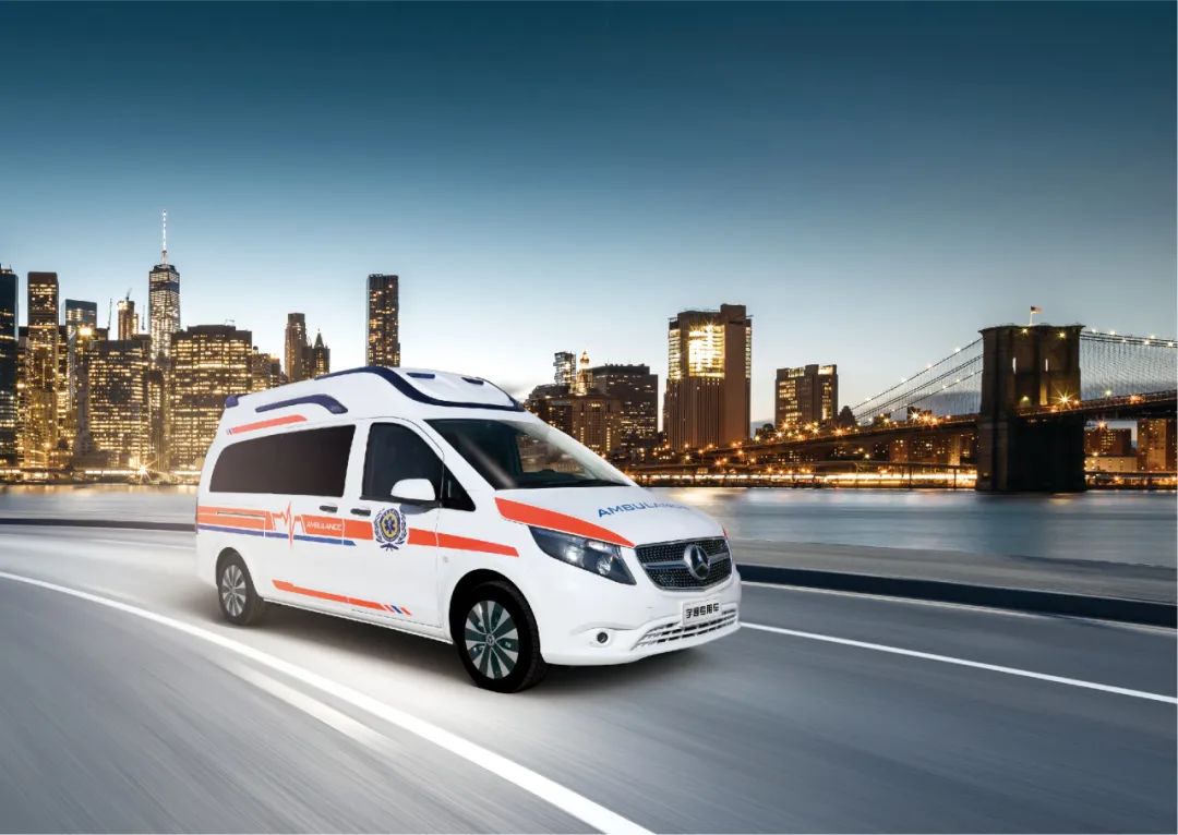 永利皇宫官网奔驰威霆救护车，专业高效为生命护航！