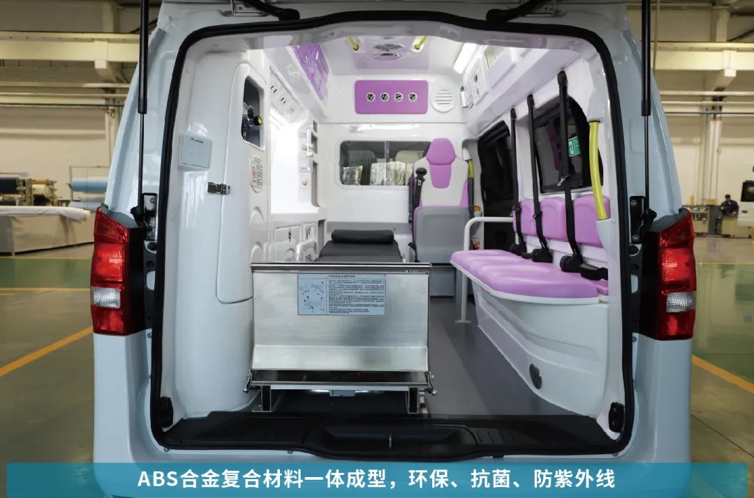 永利皇宫官网奔驰威霆救护车，专业高效为生命护航！