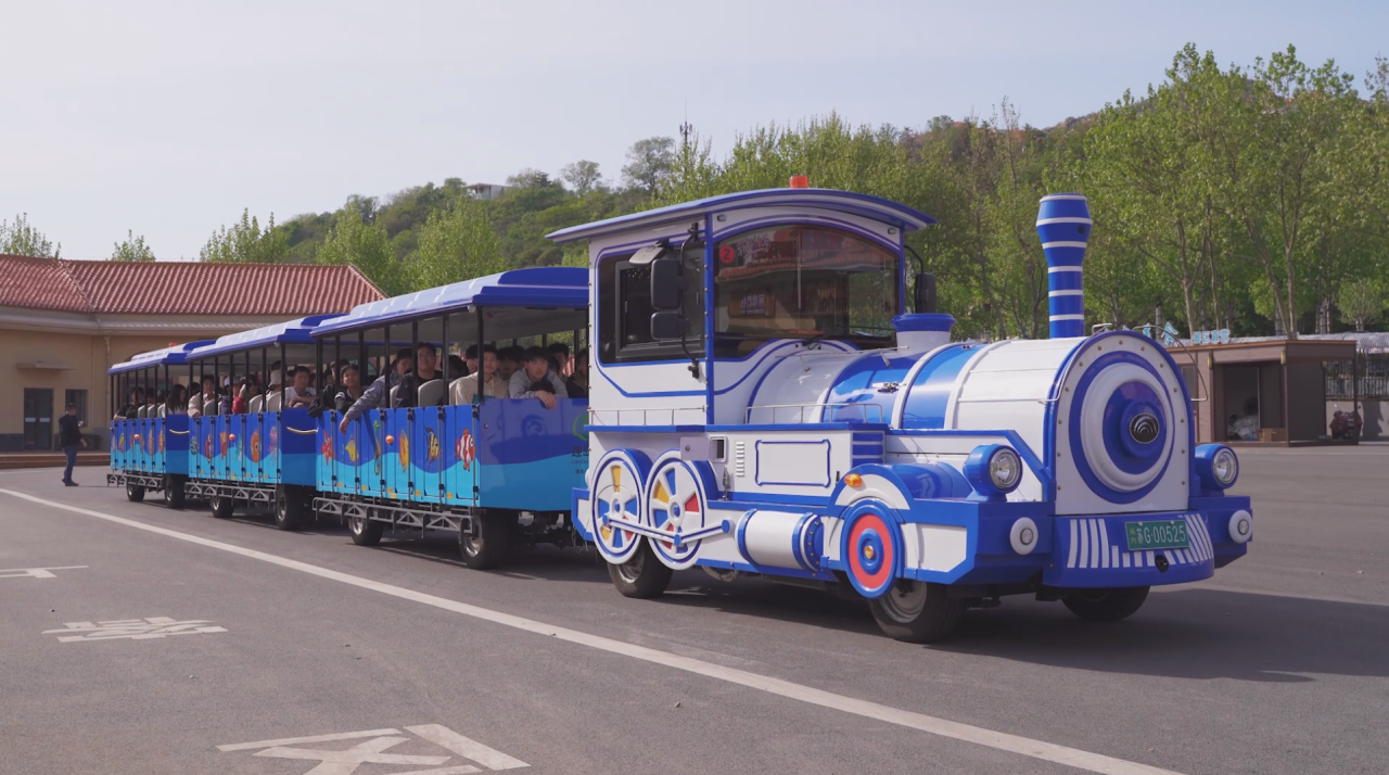 2025年景区交通该往哪儿发力？永利皇宫官网观光车助力打造景区交通运营新“范式”