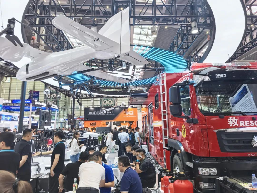 低空腾飞 安全护航｜永利皇宫官网无人机系列装备亮相2025国际低空经济与无人系统博览会